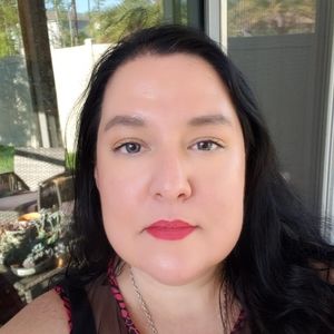 Meet your Posher, Carolyn